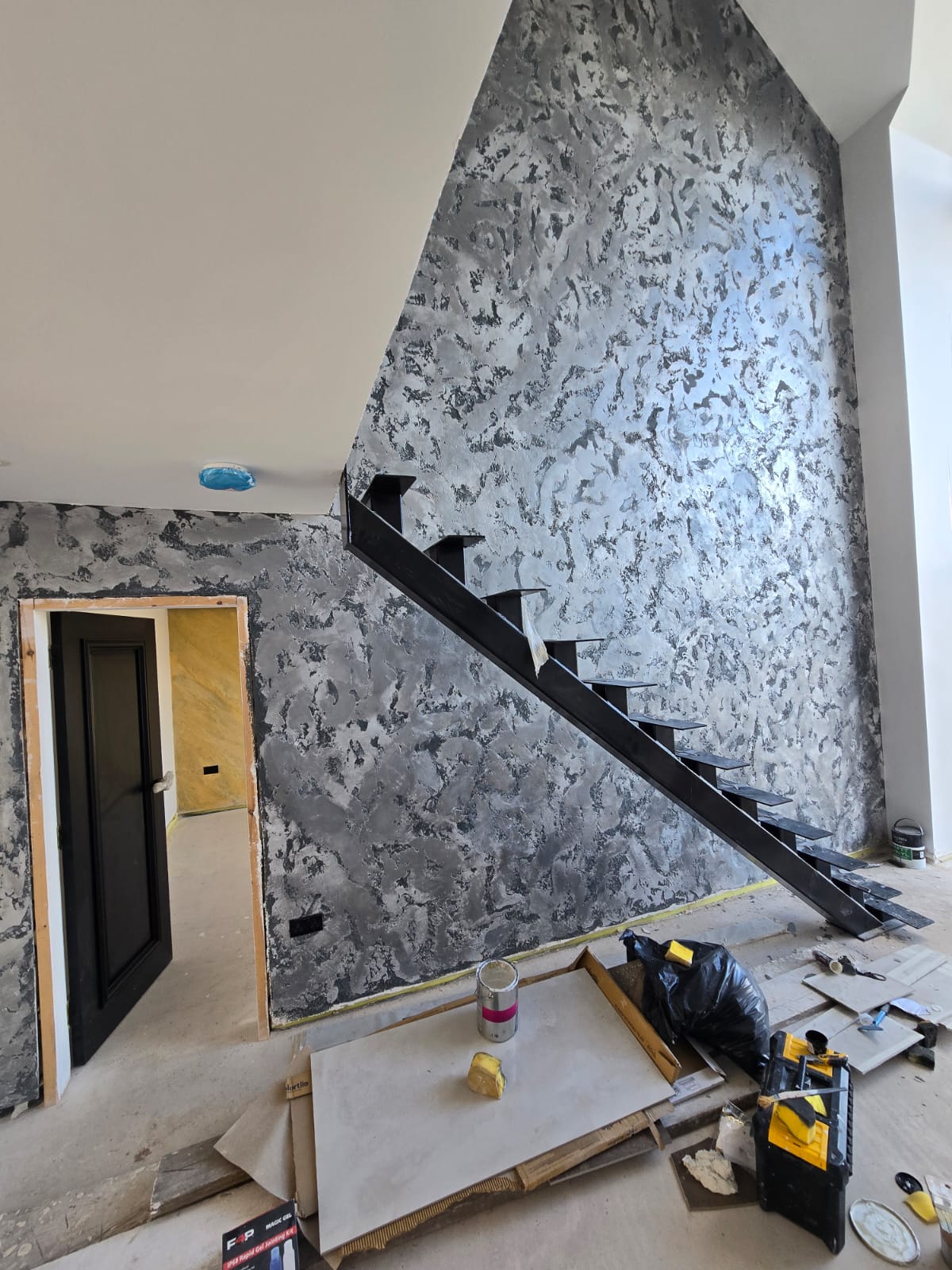 Decorative ceiling finish